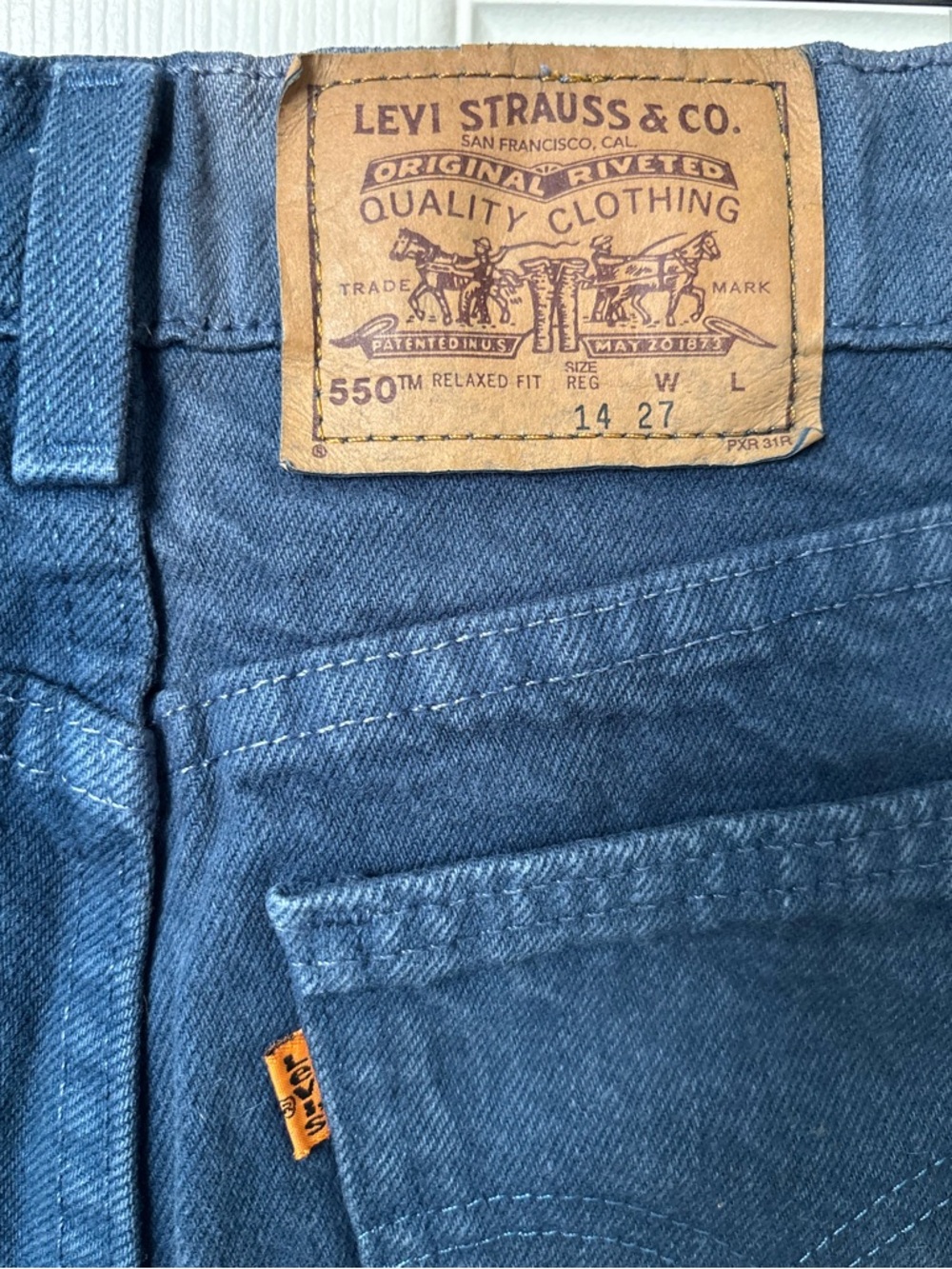 Levi's 550 Relaxed Fit Jeans in Navy Blue